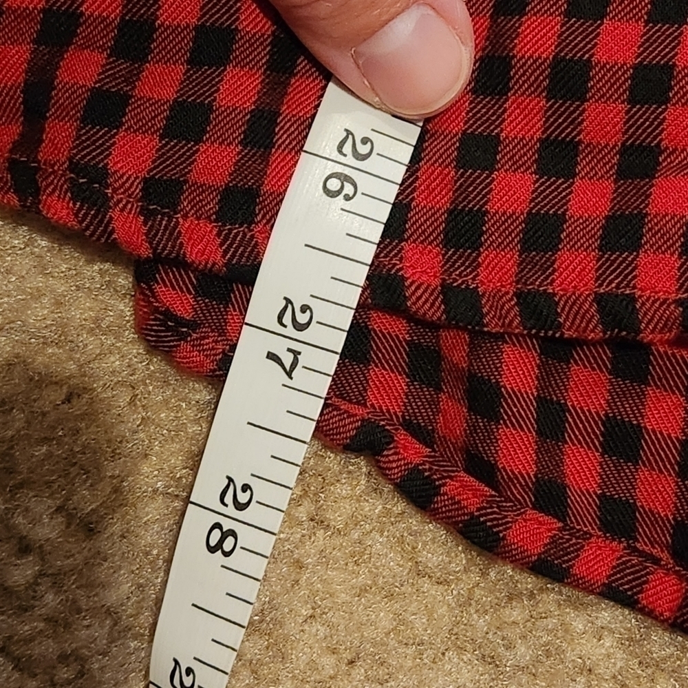 OLD Navy Women's Red and Black Plaid Button Down Shirt, size Medium - Picture 11 of 12